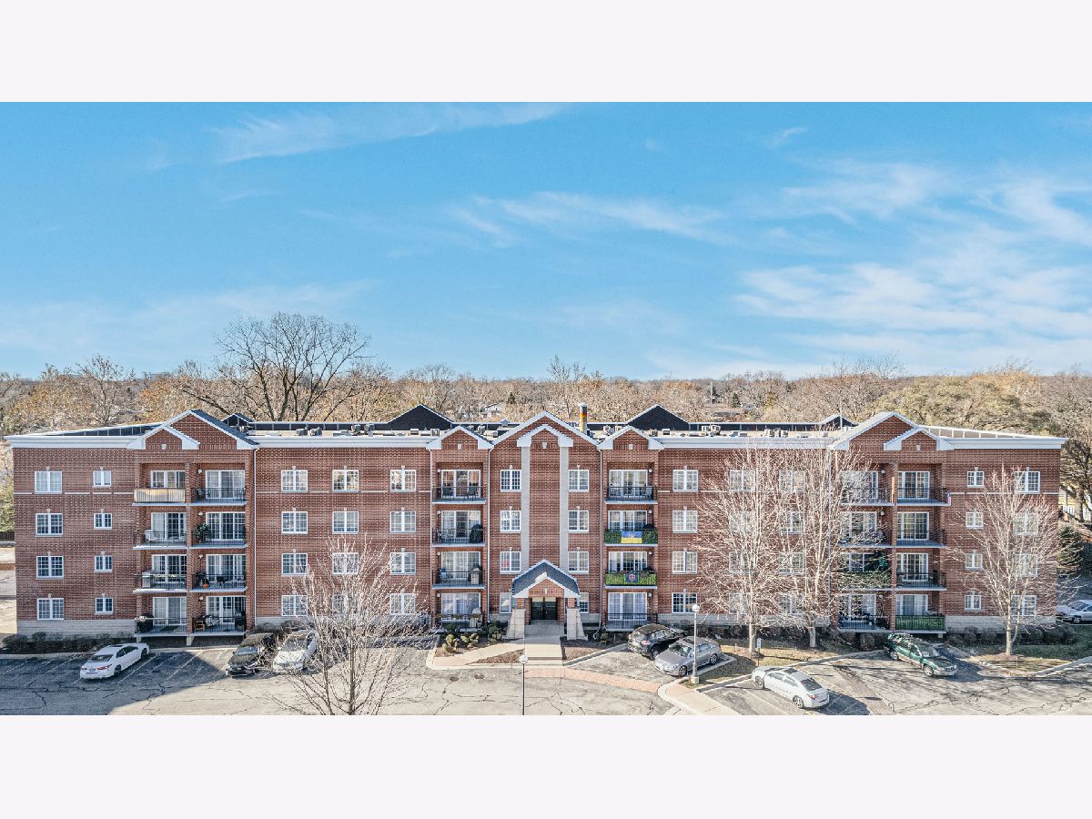 Condos & Townhomes Rented Riverwalk Rolling Meadows Illinois, 3501 Wellington