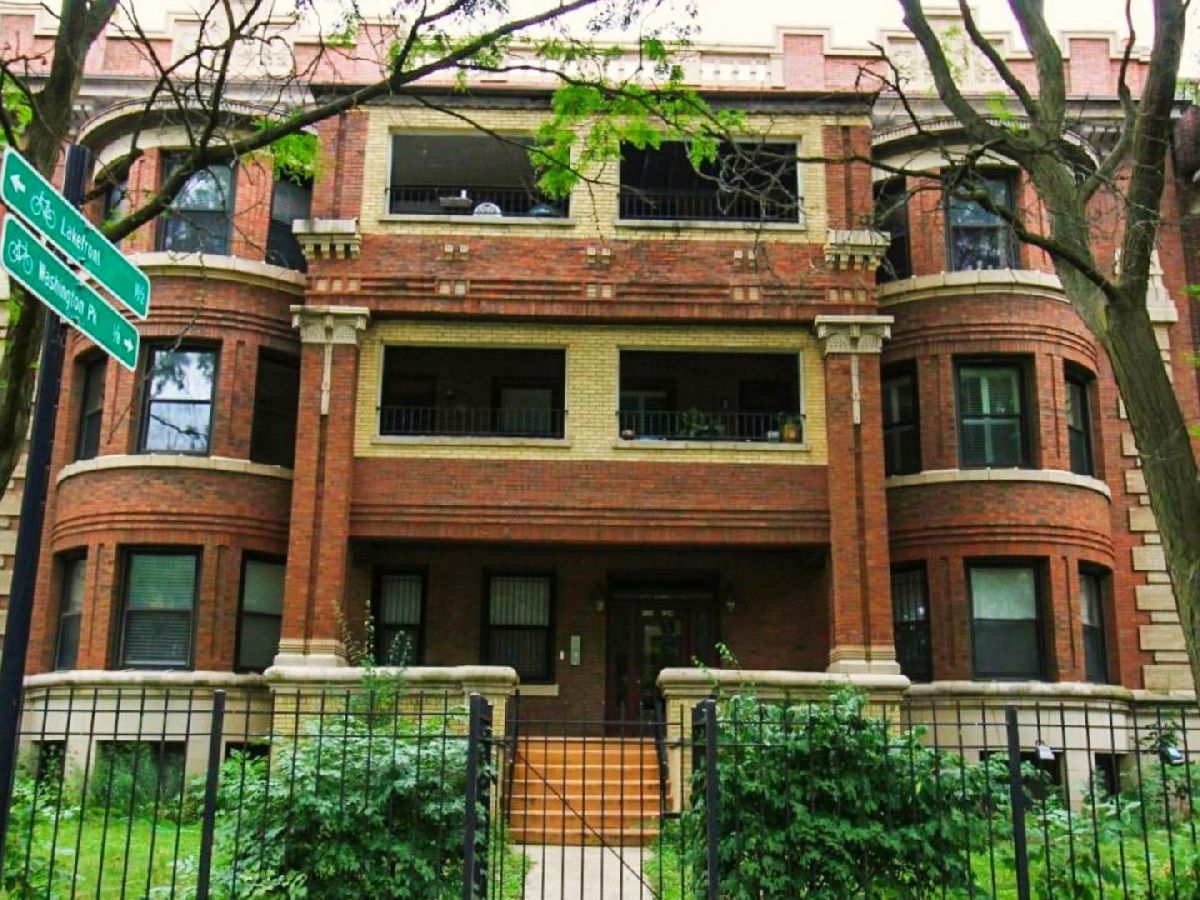 Condos & Townhomes & Homes Sold Historic Drexel Blvd Chicago Illinois, 5042 Drexel