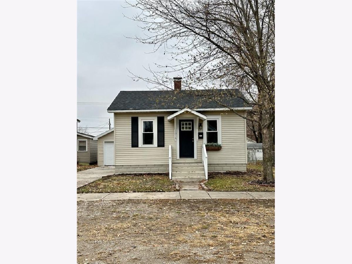  Sold Mattoon , 1316 Moultrie