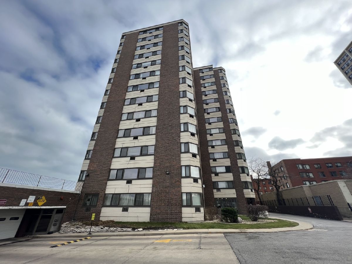Condominiums Sold Lake Terrace Condominiums Chicago Illinois, 7337 South Shore