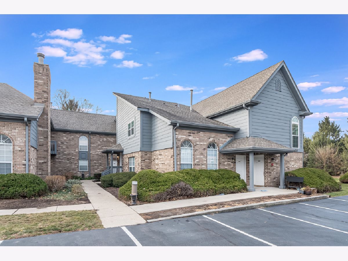 Condos & Townhomes Rented Foxcroft Condos Naperville Illinois, 23 Foxcroft