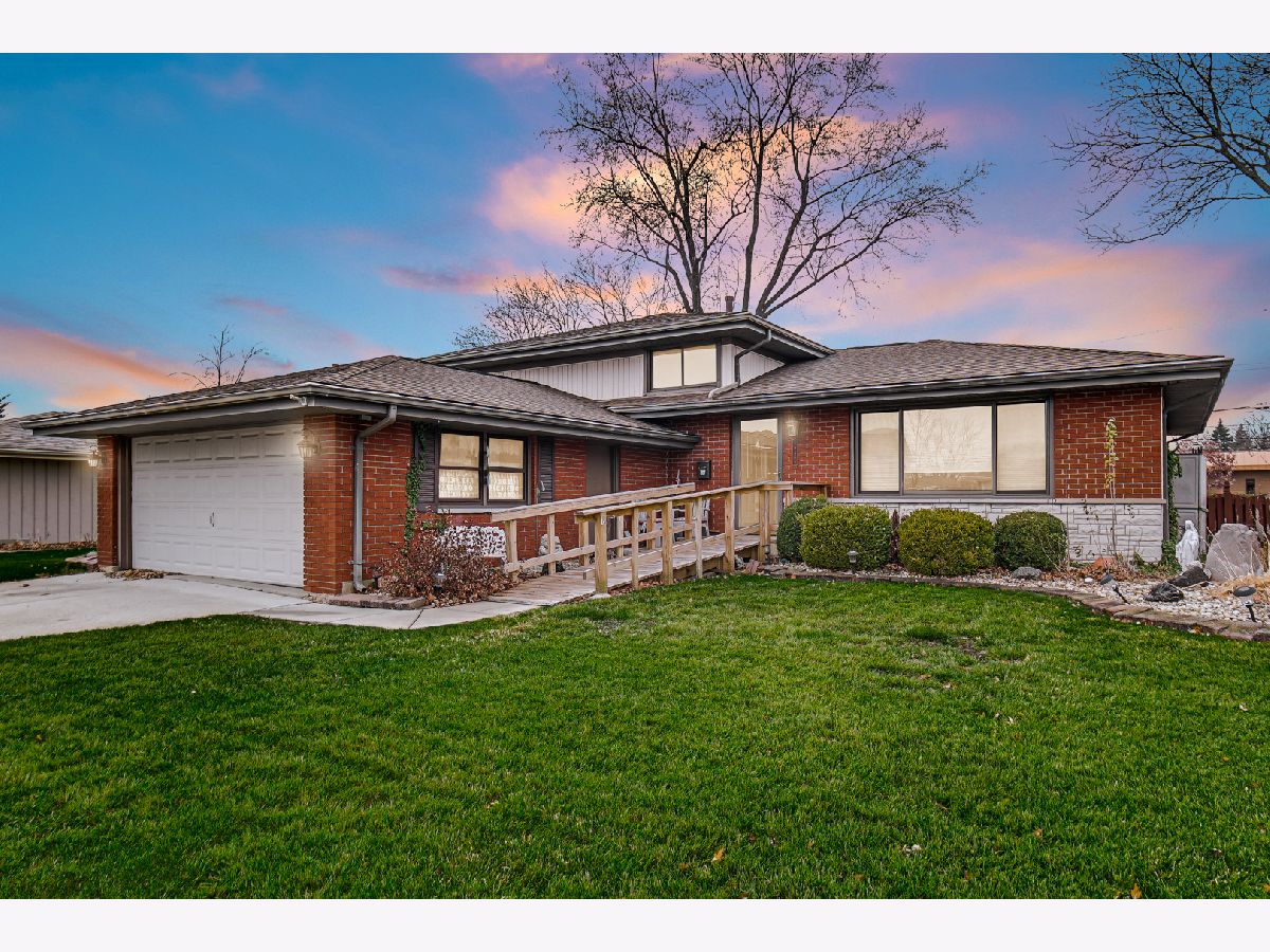 Homes Sold Natalie Estates Oak Forest Illinois, 15436 Ann Marie