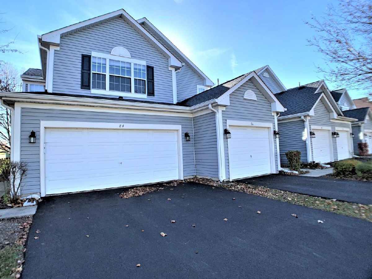 Townhomes & Condos Rented North Star Lake In The Hills Illinois, 84 Harvest Gate