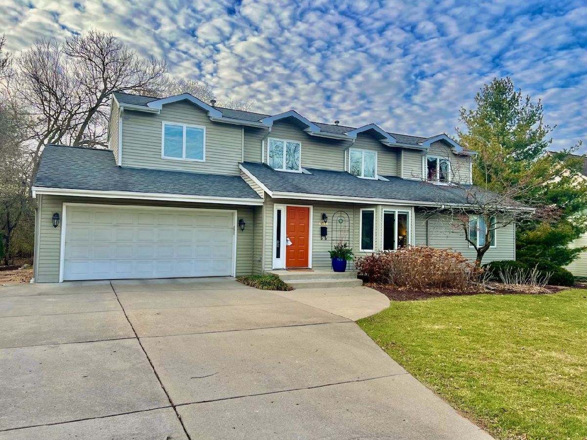Homes Sold Stonewall Downers Grove Illinois, 4446 Stonewall