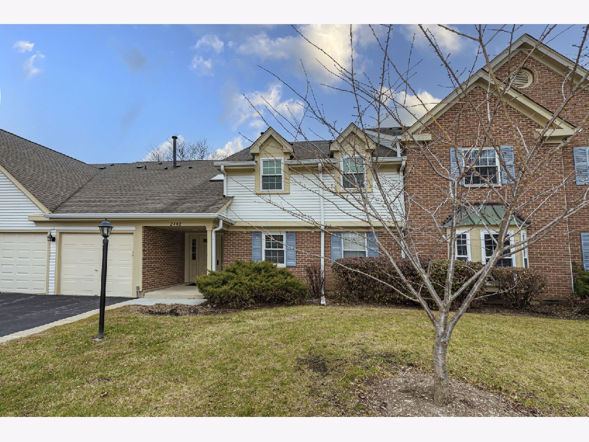 Condos & Townhomes Sold Town Place Schaumburg Illinois, 2402 Mallow