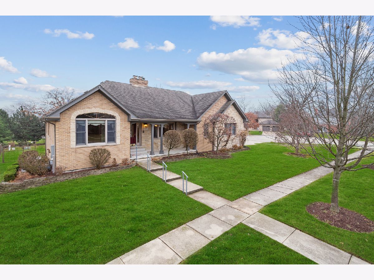 Homes Sold Woodcrest Lemont Illinois, 671 Woodcrest