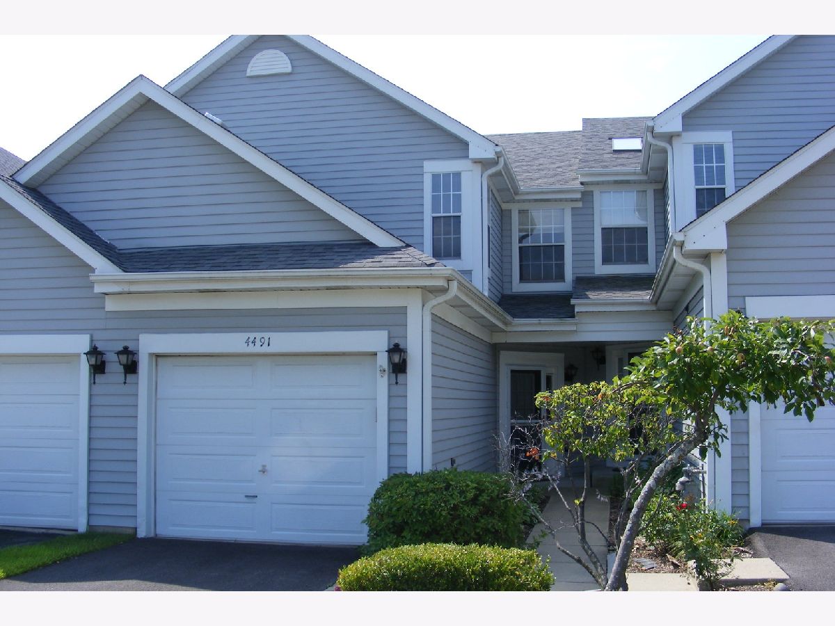 Homes & Townhomes & Condos Rented Pleasant Hill Waukegan Illinois, 4491 Quill