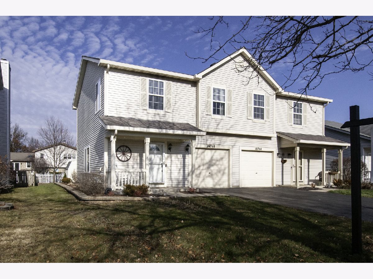 Broken Arrow Lockport IL, Townhomes & Condos & Homes For Sale & For