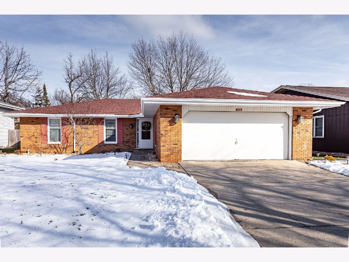 Homes Sold Fountaindale Joliet Illinois, 668 Cassie