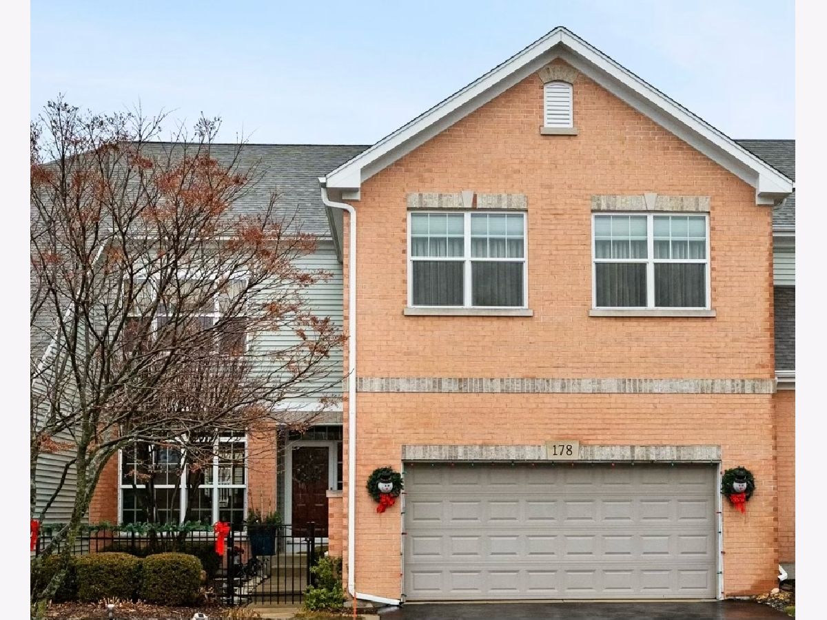 Townhomes Sold The Villas In Hawk Hollow Bartlett Illinois, 178 Partridge