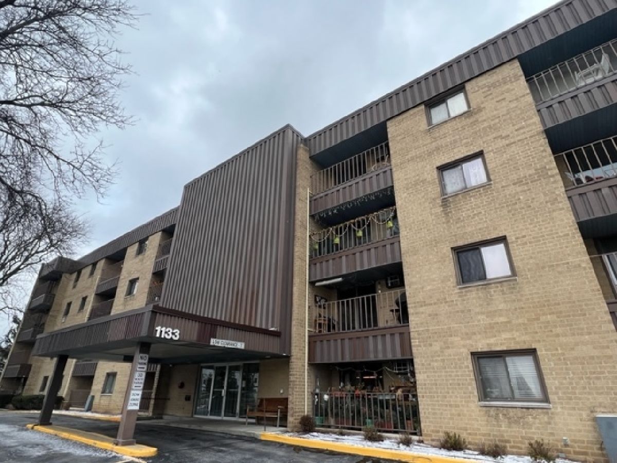 Condominiums Sold Finley Place Lombard Illinois, 1133 Finley