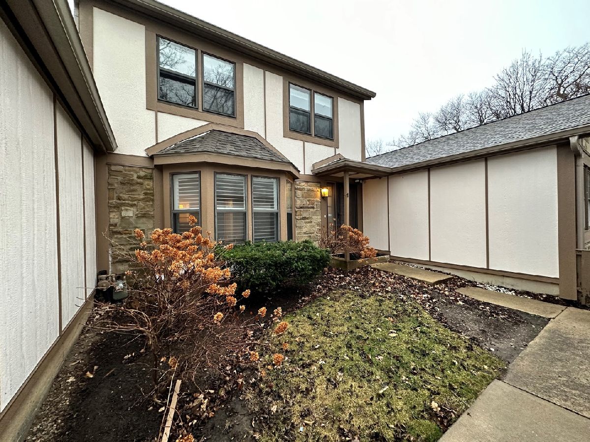 Townhomes & Homes Sold Wheaton Oaks Wheaton Illinois, 1214 Wheaton Oaks