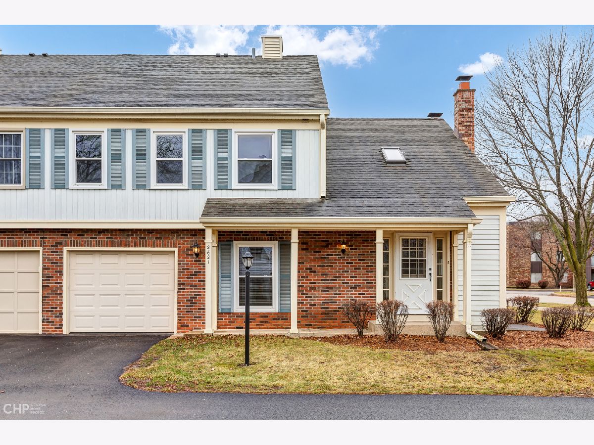 Townhomes & Condos Rented College Hill Schaumburg Illinois, 2621 College Hill