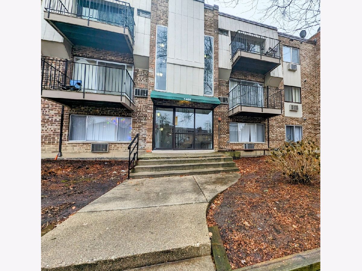 Condominiums Rented Brentwood Palatine Illinois, 1467 Winslowe
