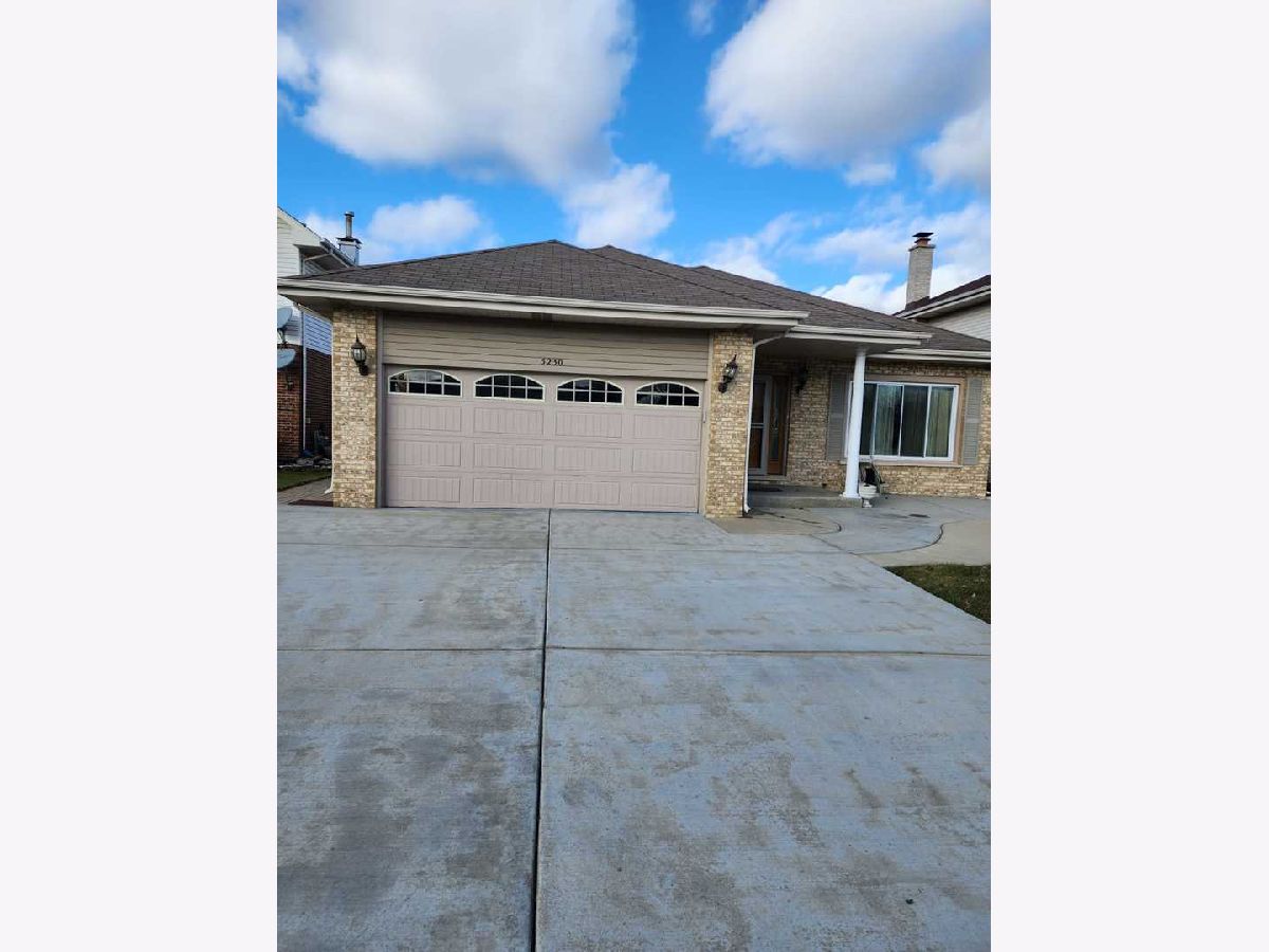Condos & Townhomes & Homes Rented Chapel Hill Alsip Illinois, 5230 Mint Julip
