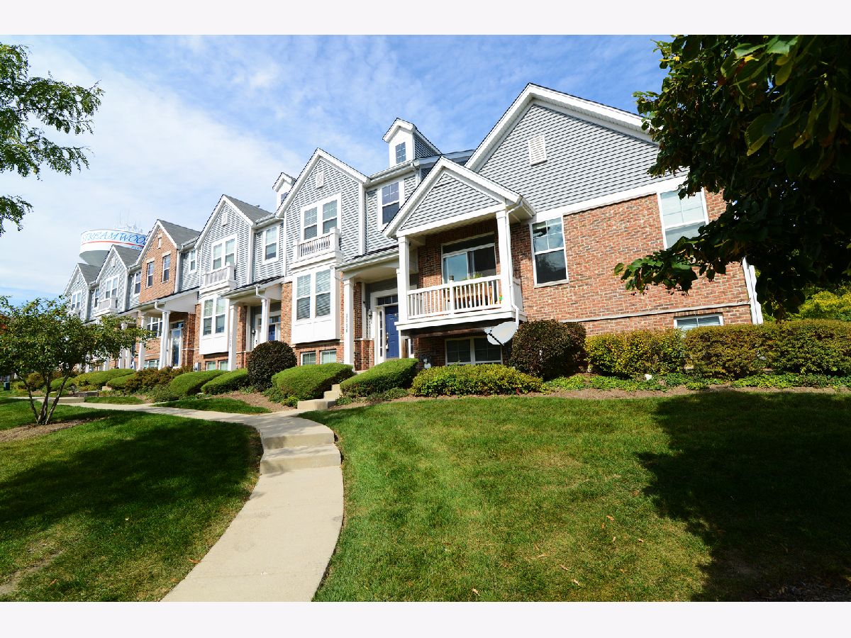 Townhomes Sold Villas Of Cambridge Streamwood Illinois, 1114 Tuscany