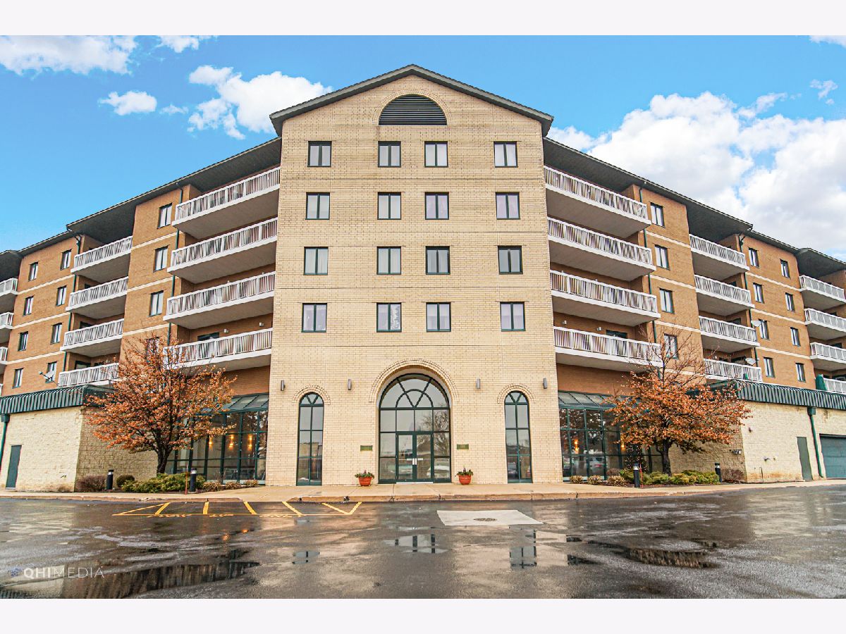 Condominiums Sold Willow Pointe Villa Park Illinois, 1500 Ardmore