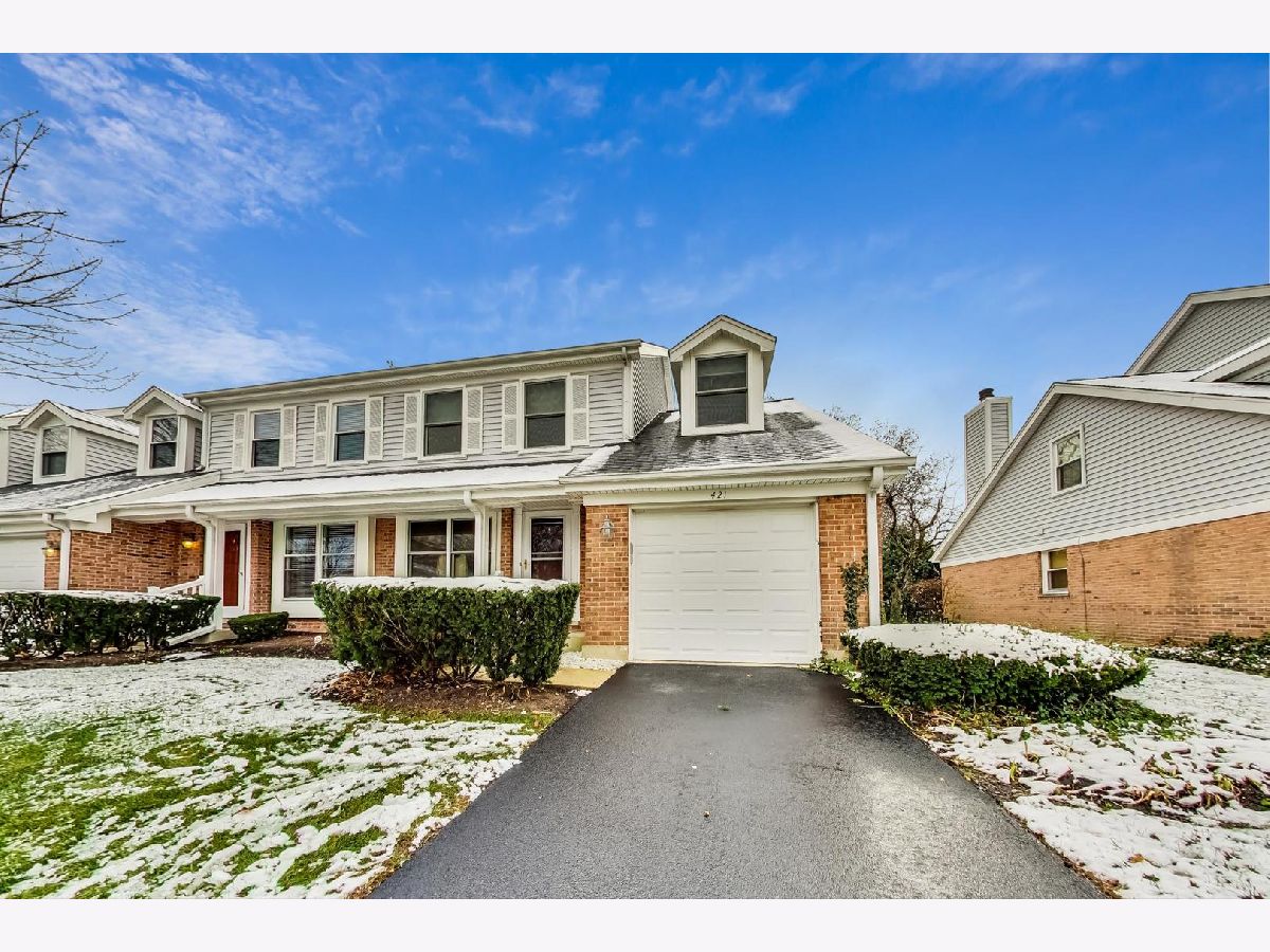 Condos & Townhomes Sold Brookhill Schaumburg Illinois, 421 Fairfield