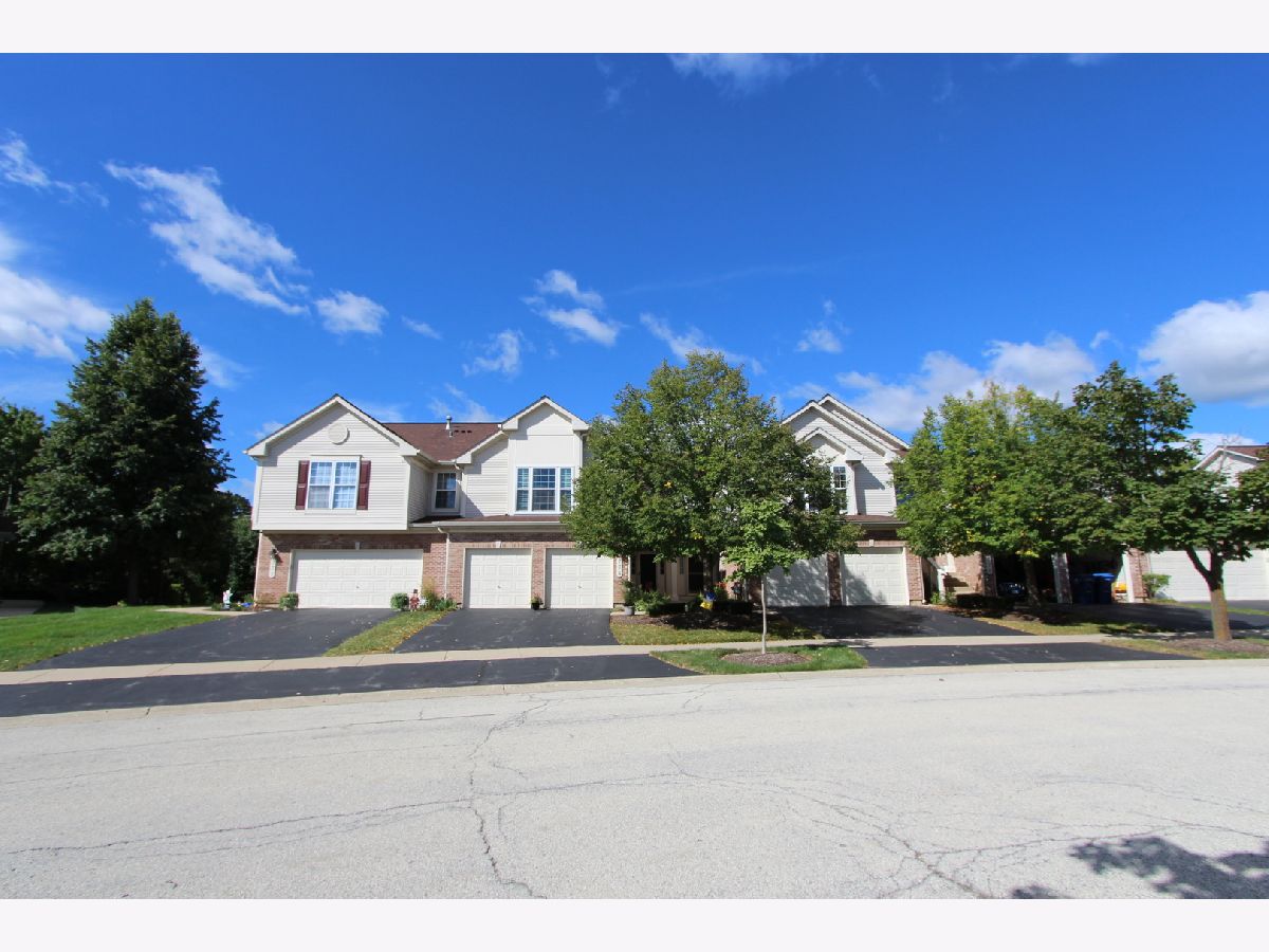 Townhomes Sold Brookstone Schaumburg Illinois, 774 Stonewall