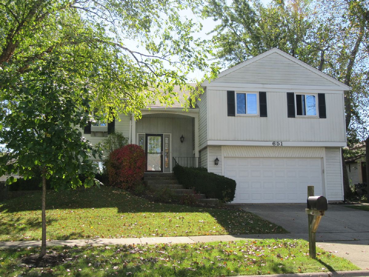 Homes Rented Northwoods Buffalo Grove Illinois, 651 Buckthorn