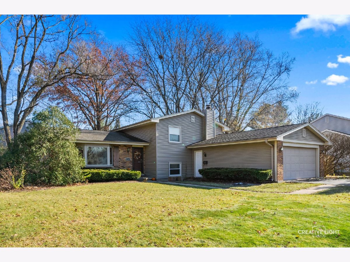 Homes Sold Carriage Crest Batavia Illinois, 584 Carriage