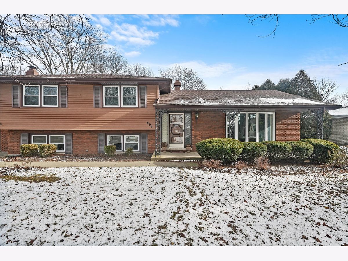Homes & Condos & Townhomes Sold Glenwood Manor Joliet Illinois, 404 Fairlane