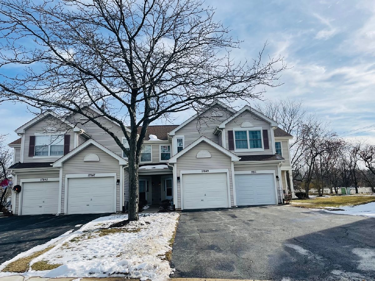 Townhomes & Homes Rented Bridlewood Gurnee Illinois, 17849 Salisbury