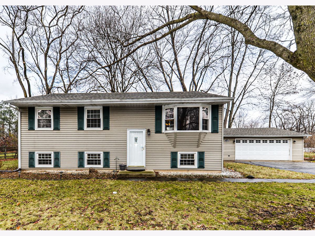 Homes Sold Countryside Manor Libertyville Illinois, 15730 Birchwood