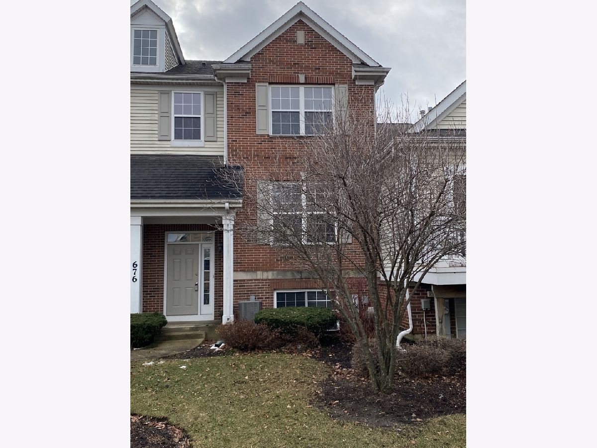 Townhomes Rented Hidden Prairie Palatine Illinois, 676 Hidden Prairie