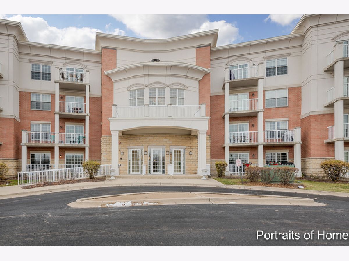 Condominiums Sold Fountains Of Arlington Arlington Heights Illinois, 601 Rand