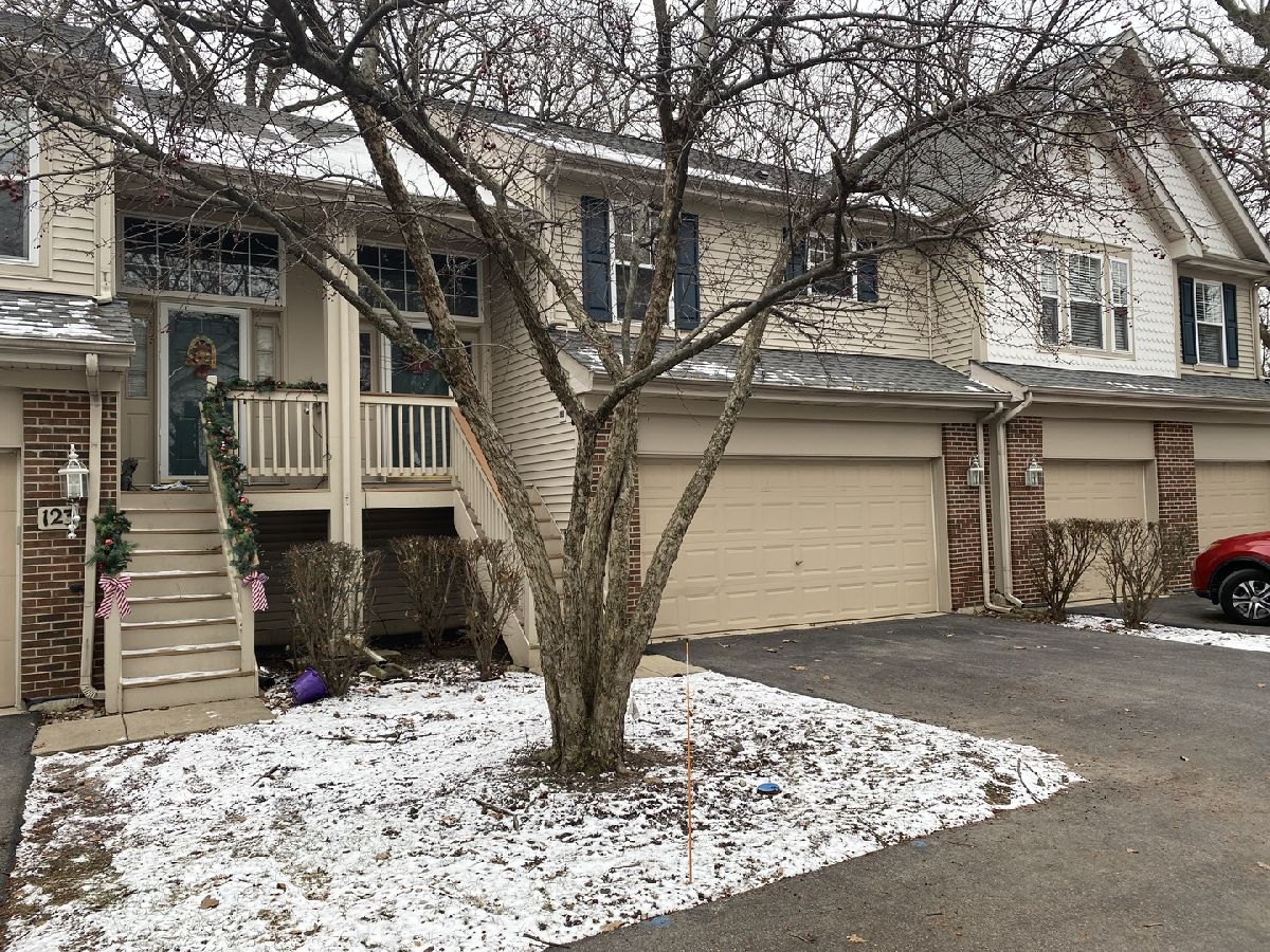 Townhomes Rented Oaks At Hidden Glen Streamwood Illinois, 125 Meredith