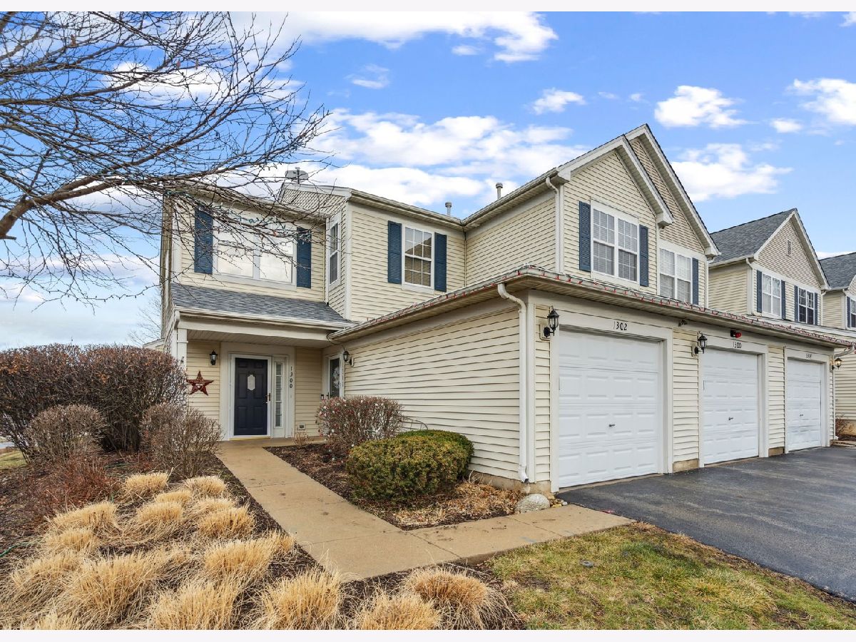 Townhomes & Homes Sold Aragon Carpentersville Illinois, 1300 Brookdale