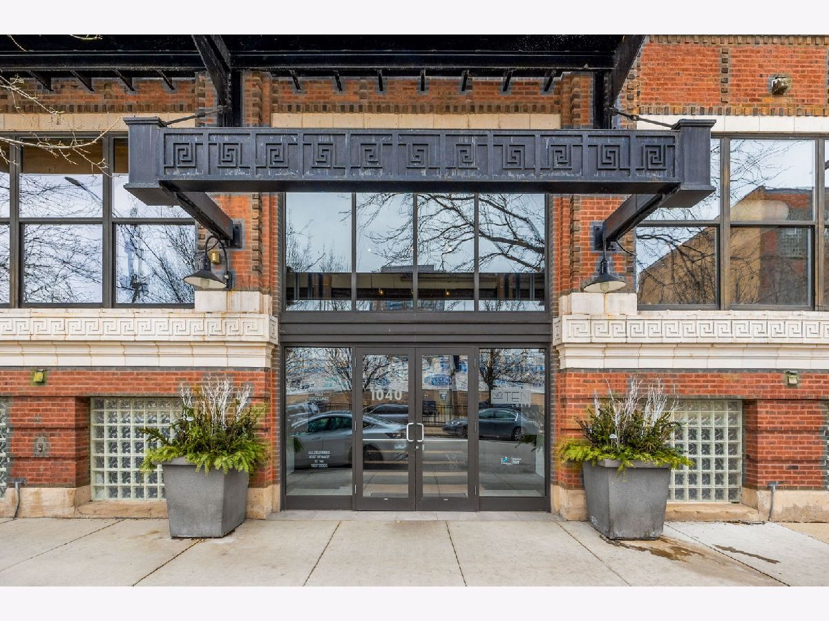 Condominiums Sold Number 10 Lofts Chicago Illinois, 1040 Adams