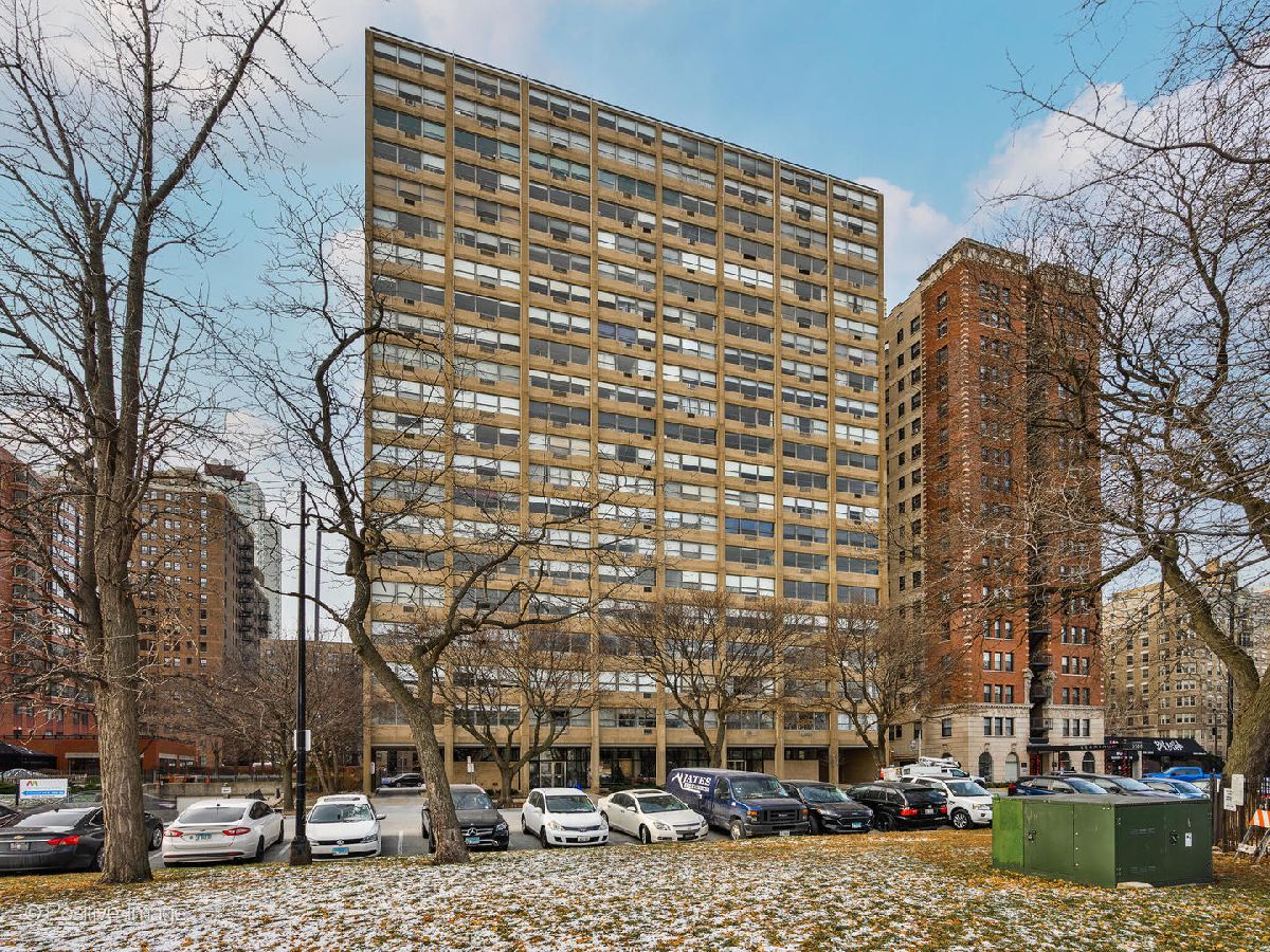 Condos & Townhomes Sold Promontory Cooperative Chicago Illinois, 5530 Shore