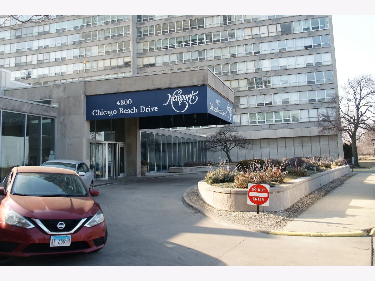 Condominiums Rented Newport Condominiums Chicago Illinois, 4800 Chicago Beach