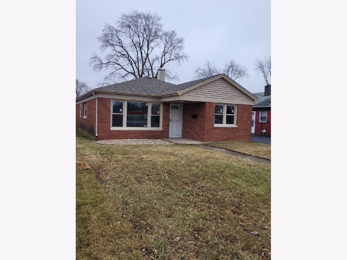  Rented Merrionette Park Illinois, 11651 Kedzie