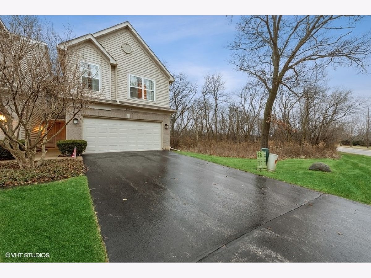 Townhomes & Condos Sold Cobblestone Woods Prairie Grove Illinois, 2909 Cobblestone