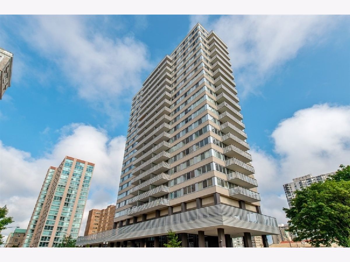 Condominiums Sold Statesman Chicago Illinois, 5601 Sheridan