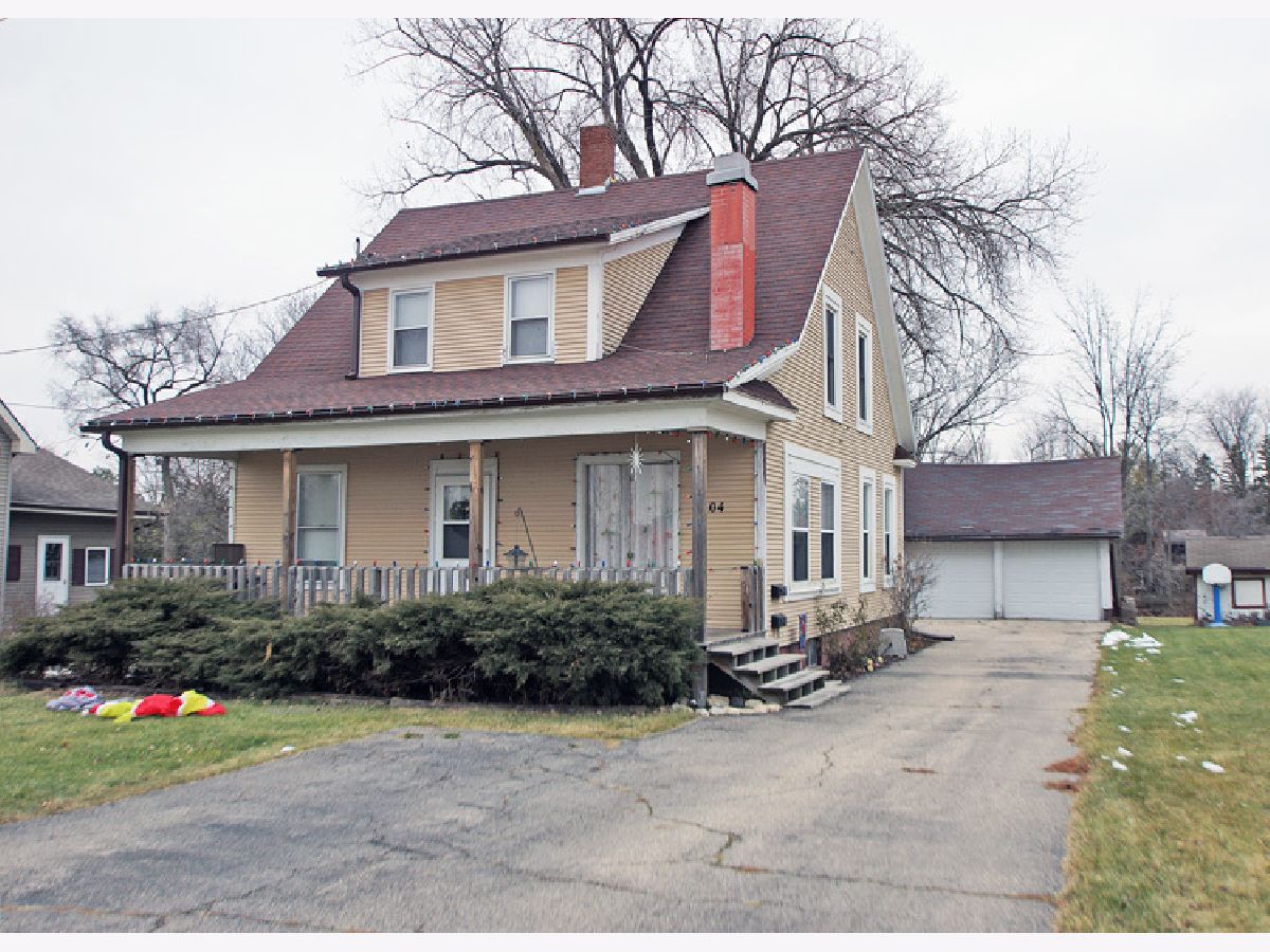  Rented Harvard Illinois, 204 Brink