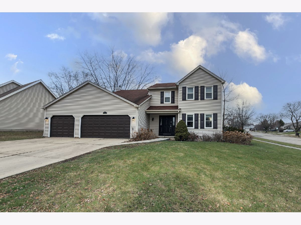 Homes & Townhomes Sold Bent Tree Village Elgin Illinois, 940 Patricia