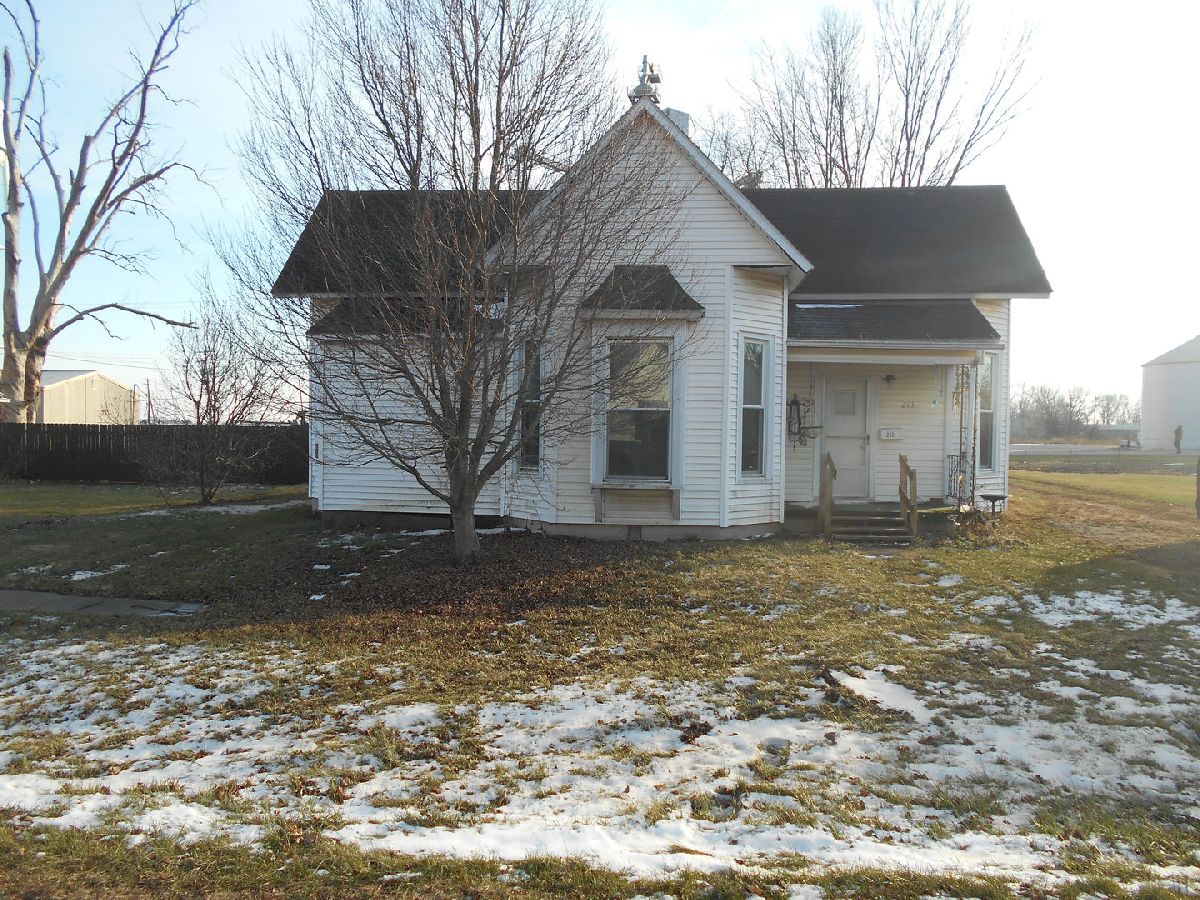  Sold Chrisman Illinois, 213 Lincoln