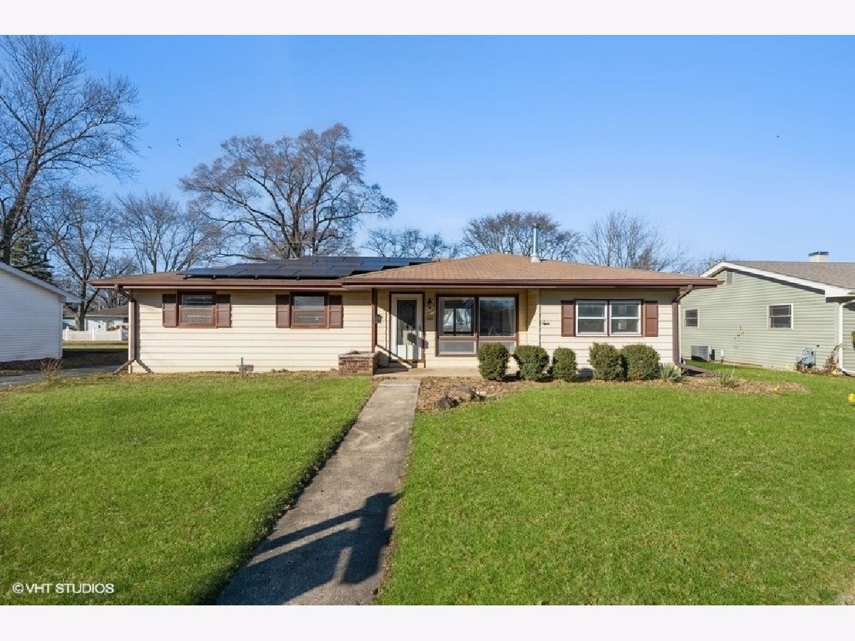 Homes Sold Colby Crystal Lake Illinois, 320 Harold