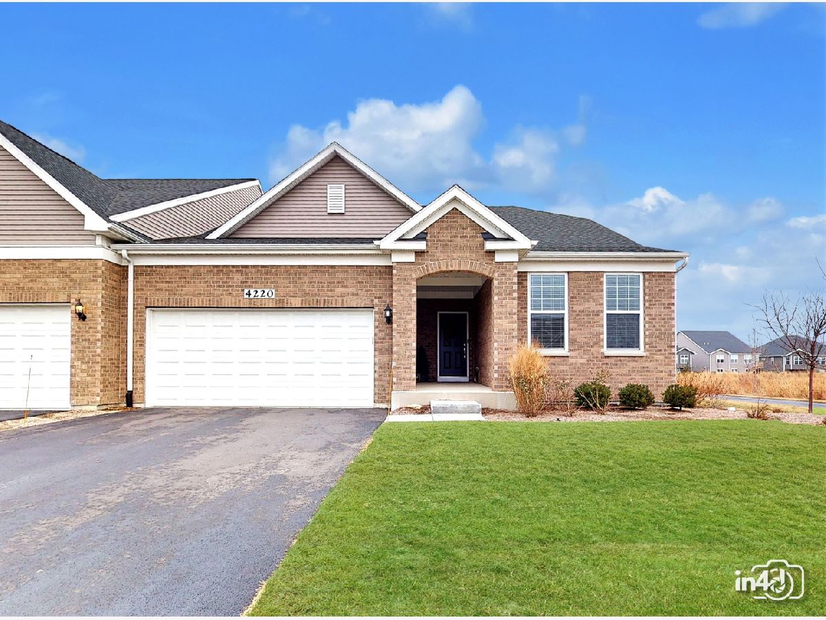 Homes & Condos & Townhomes Sold Ashwood Crossing Naperville Illinois, 4220 Lobo