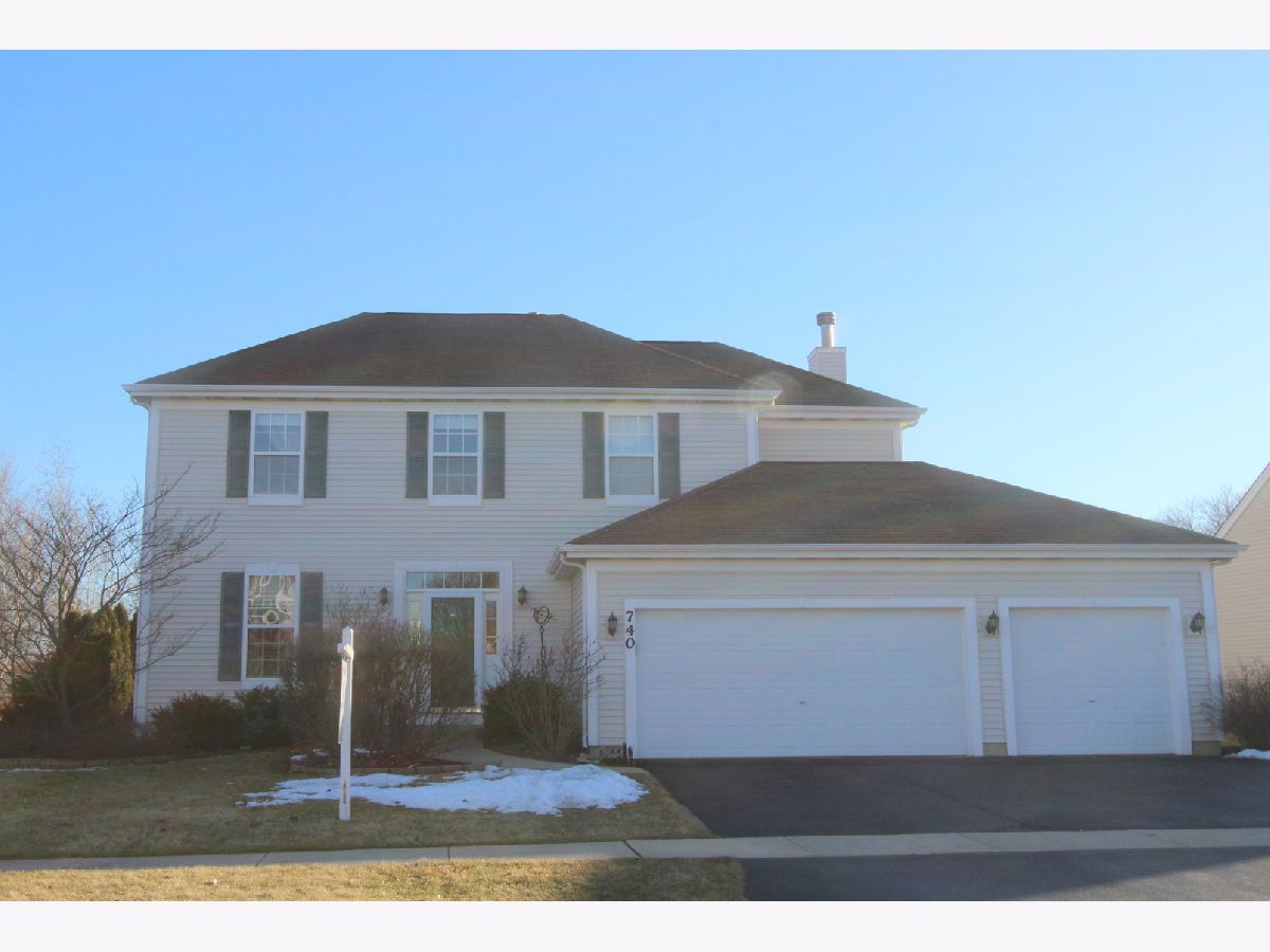 Homes & Condos & Townhomes Sold Sonatas Woodstock Illinois, 740 Verdi