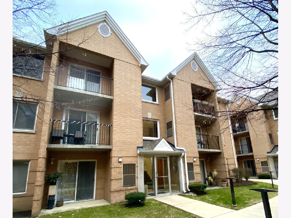 Condominiums Sold River Front Condos Chicago Illinois, 8700 Evelyn