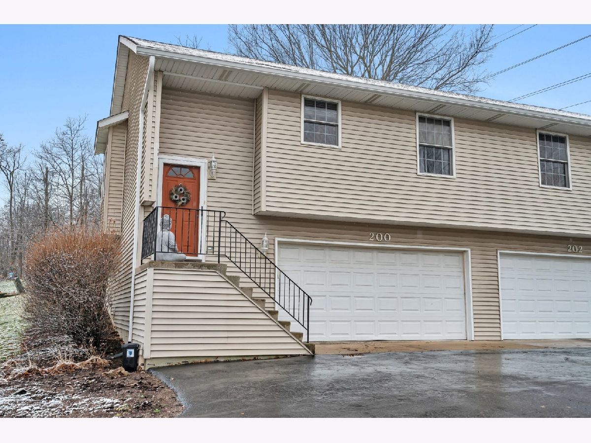 Condos & Townhomes For Sale Vista Commons Minooka Illinois, 200 Vista Court