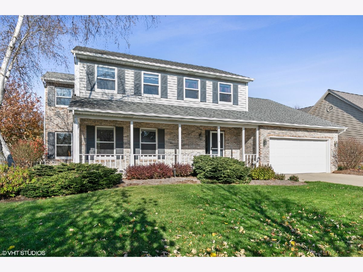 Homes & Condos & Townhomes Sold Highland Glen Elgin Illinois, 2764 Brechin