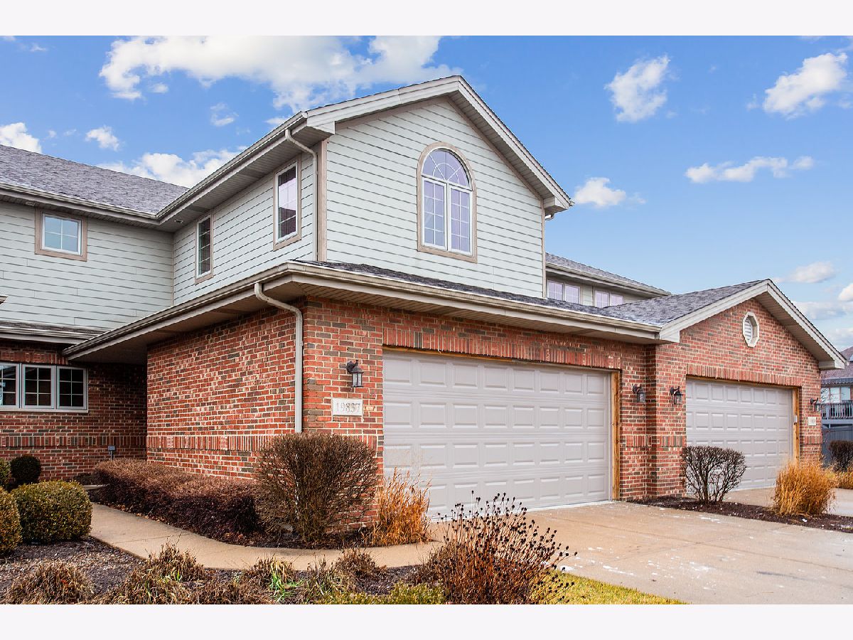Townhomes & Homes Sold Brookside Meadows Tinley Park Illinois, 19837 Mulroy
