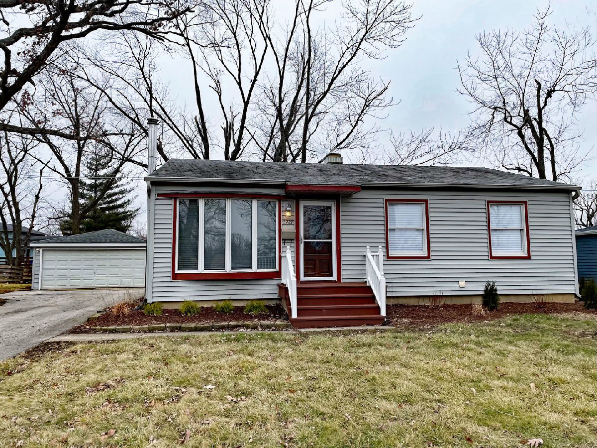 Homes Sold Forest Edge Woodridge Illinois, 2927 Everglade