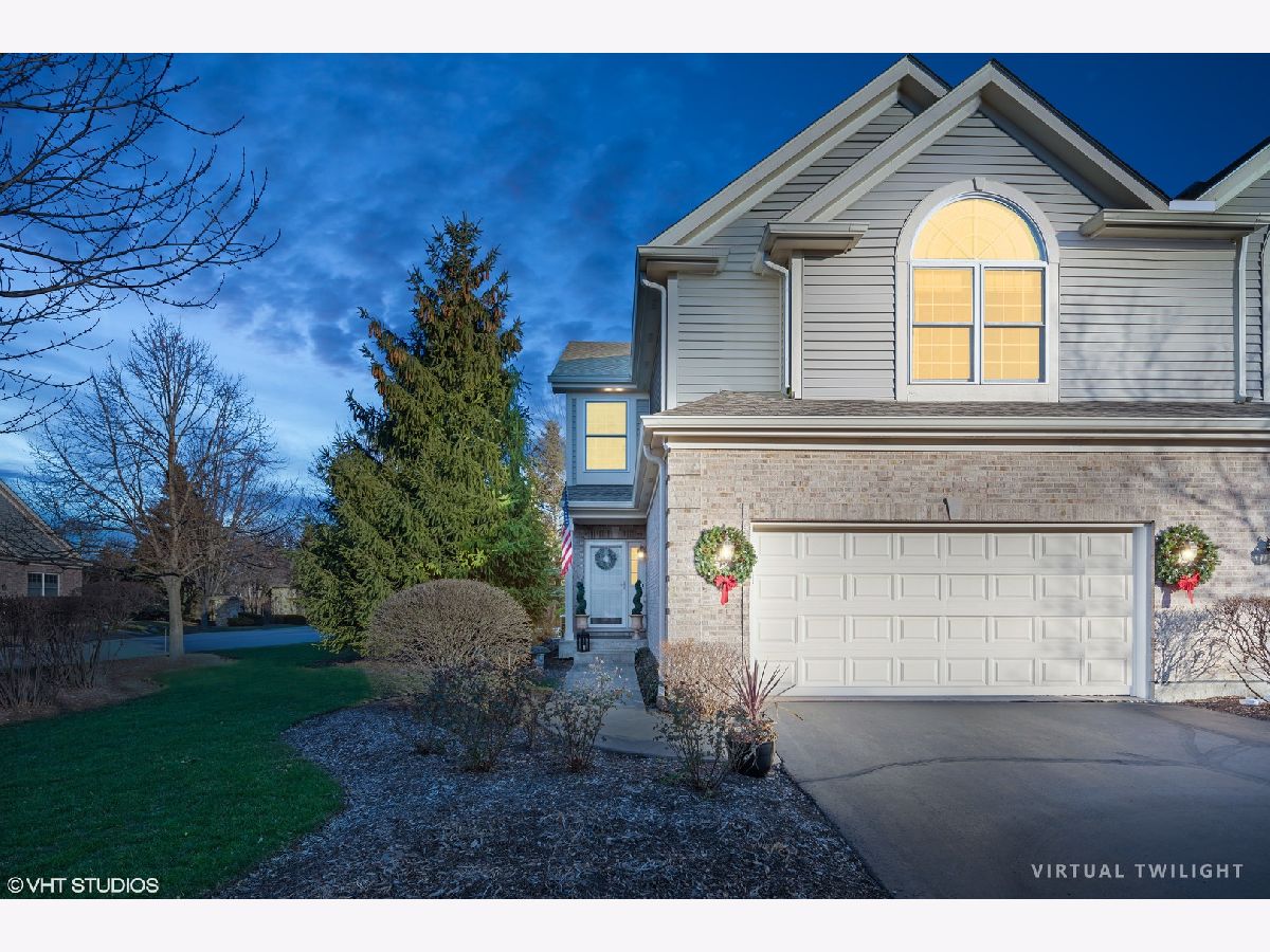 Townhomes Sold Boulder Ridge West Villa Lake In The Hills Illinois, 740 Juniper